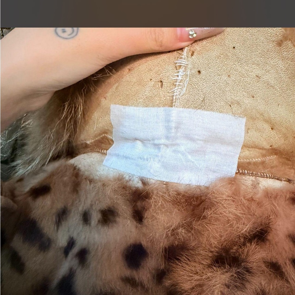 Chic Leopard Real Fur Coat - Picture 8 of 9